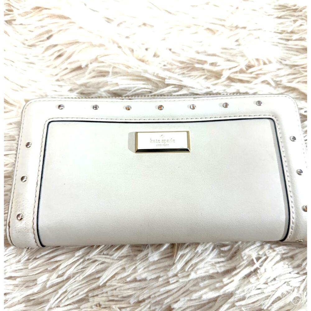 NWOT kate spade Light Tan Leather Studded Zip Wallet